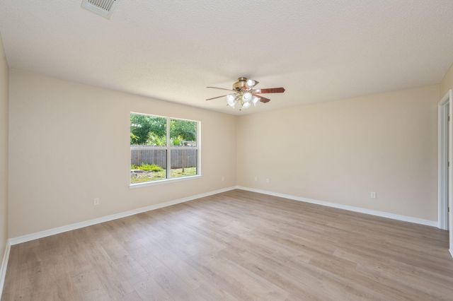 1206 Northview Drive, Crestview, FL 32536