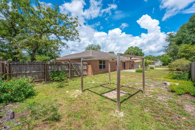 1206 Northview Drive, Crestview, FL 32536