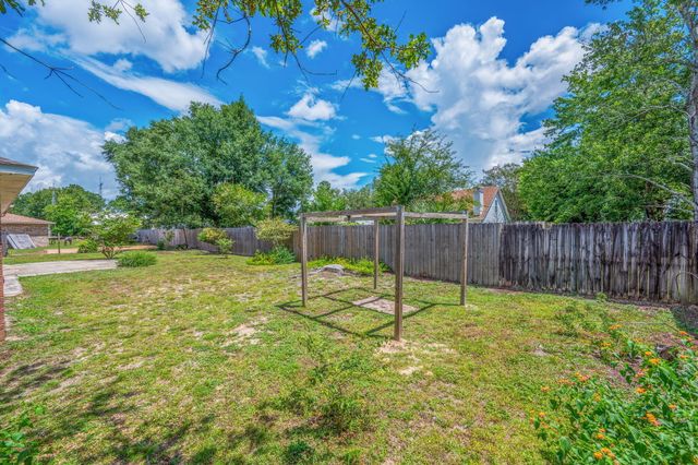 1206 Northview Drive, Crestview, FL 32536