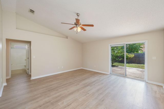 1206 Northview Drive, Crestview, FL 32536