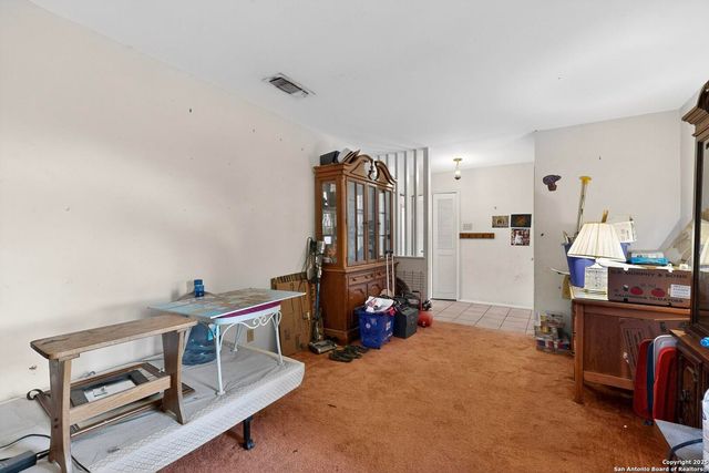 5215 Village Row, San Antonio, TX 78218