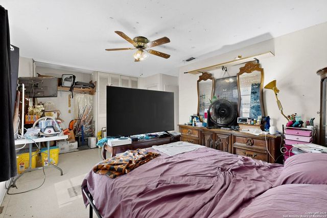 5215 Village Row, San Antonio, TX 78218