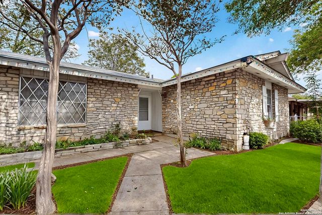 5215 Village Row, San Antonio, TX 78218