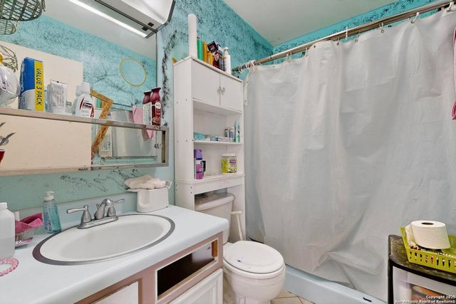 5215 Village Row, San Antonio, TX 78218