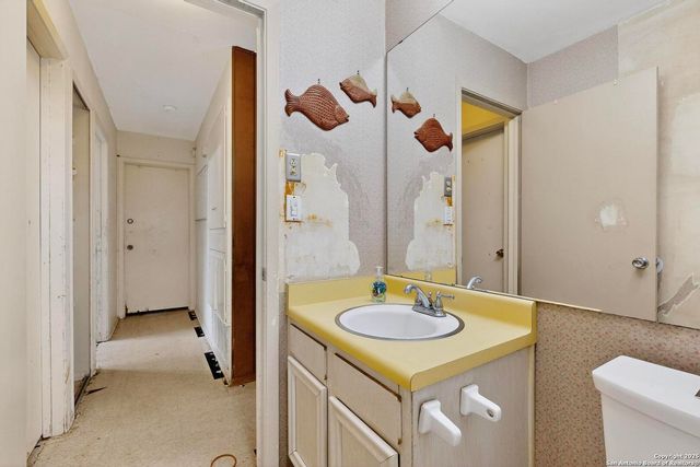 5215 Village Row, San Antonio, TX 78218