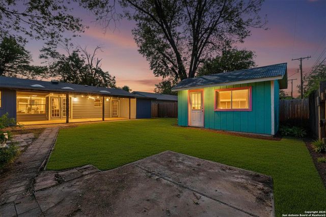 5215 Village Row, San Antonio, TX 78218