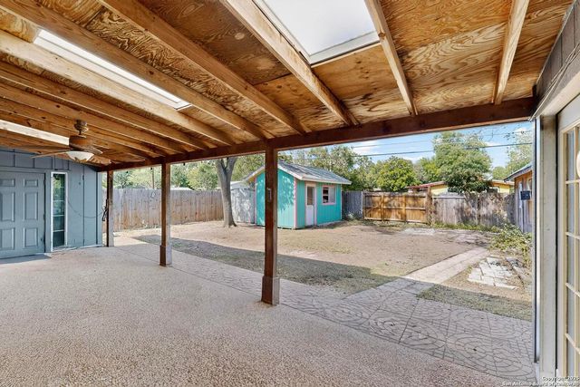 5215 Village Row, San Antonio, TX 78218