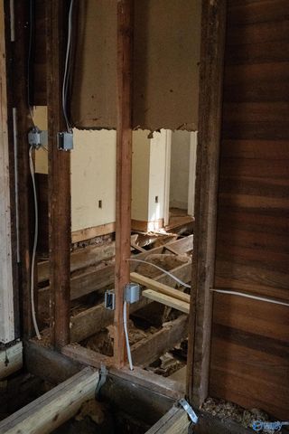 1120 Oakwood Avenue, Huntsville, AL 35811