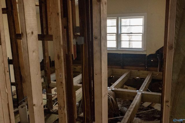 1120 Oakwood Avenue, Huntsville, AL 35811