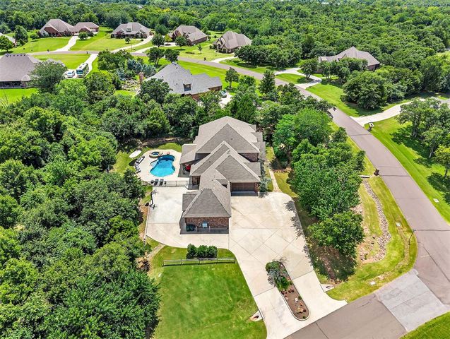 5000 Wheatley Way, Edmond, OK 73034