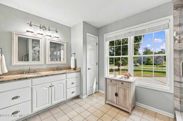 323 S Belvedere Drive, Hampstead, NC 28443