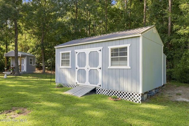 323 S Belvedere Drive, Hampstead, NC 28443