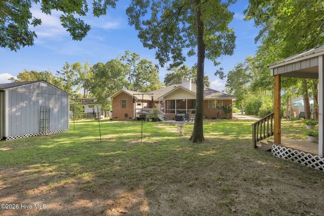 323 S Belvedere Drive, Hampstead, NC 28443