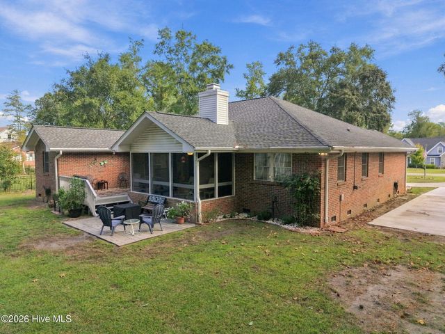 323 S Belvedere Drive, Hampstead, NC 28443