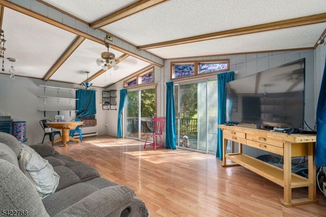 126 Armstrong Rd, Montague Twp., NJ 07827
