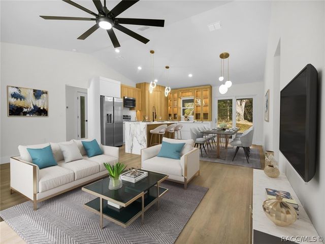 11790 Orange Road, Ocklawaha, FL 32179