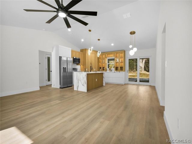 11790 Orange Road, Ocklawaha, FL 32179