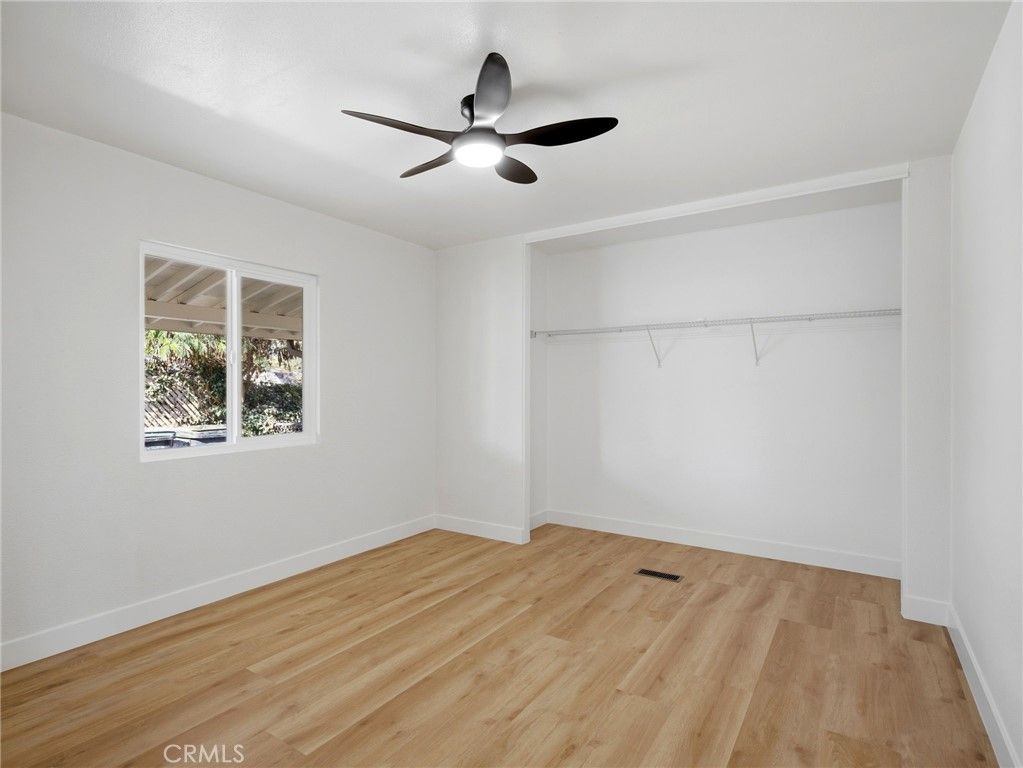 Image 19 of property listing at 28597 Whittier, Winchester, CA 92596