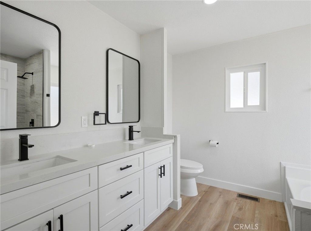 Image 24 of property listing at 28597 Whittier, Winchester, CA 92596