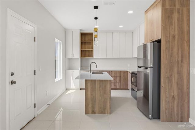 4225 Heron Avenue 13, Mcallen, TX 78504