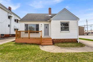 10518 Langton Avenue, Garfield Heights, OH 44125