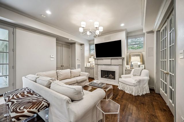 3214 Sunset Boulevard, Houston, TX 77005