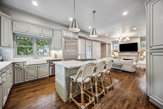 3214 Sunset Boulevard, Houston, TX 77005