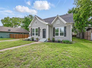 1709 Franklin Avenue, Bonham, TX 75418