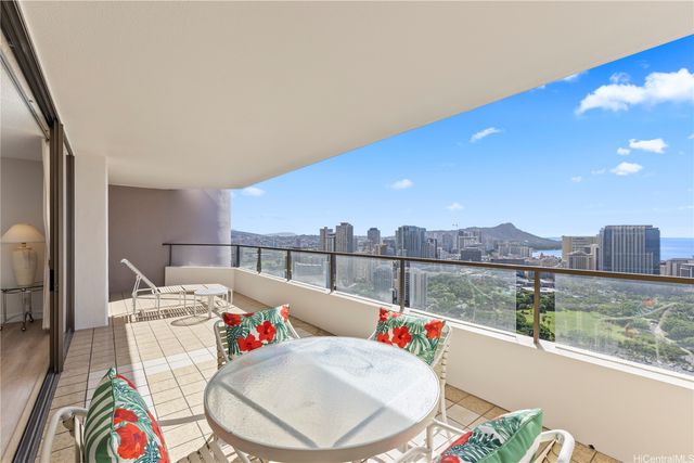 1910 Ala Moana Boulevard 37C, Honolulu, HI 96815