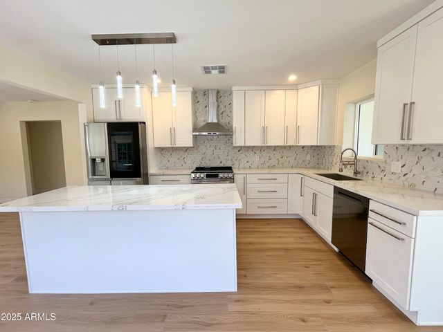 1514 W LYNWOOD Street, Phoenix, AZ 85007