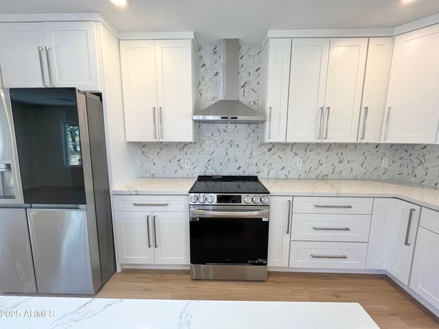 1514 W LYNWOOD Street, Phoenix, AZ 85007