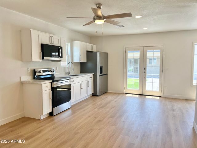 1514 W LYNWOOD Street, Phoenix, AZ 85007