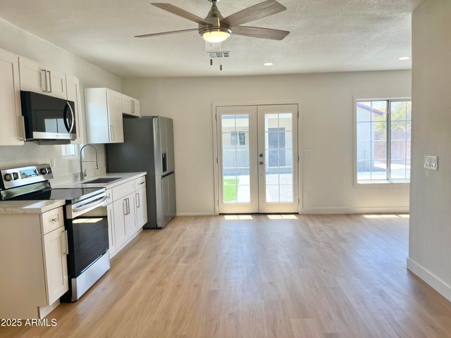 1514 W LYNWOOD Street, Phoenix, AZ 85007