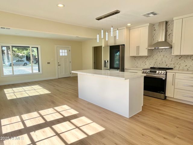 1514 W LYNWOOD Street, Phoenix, AZ 85007