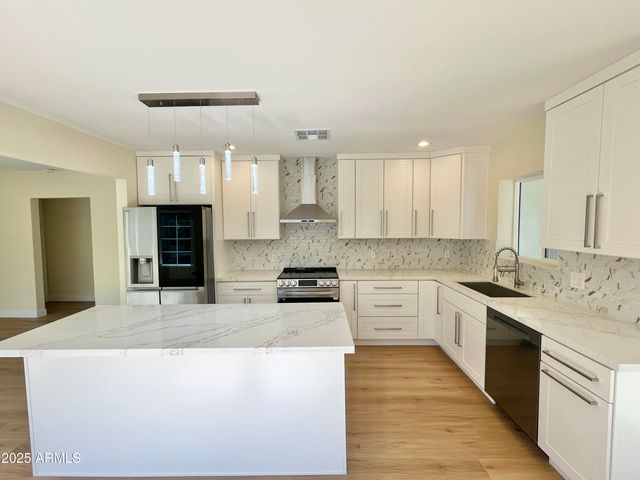 1514 W LYNWOOD Street, Phoenix, AZ 85007