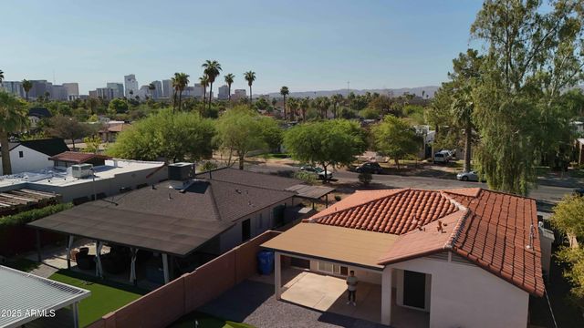 1514 W LYNWOOD Street, Phoenix, AZ 85007