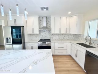 1514 W LYNWOOD Street, Phoenix, AZ 85007