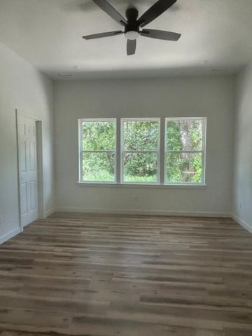 106 E Miller Street, Whitewright, TX 75491