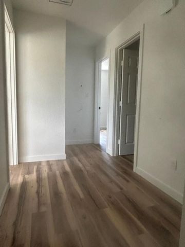 106 E Miller Street, Whitewright, TX 75491