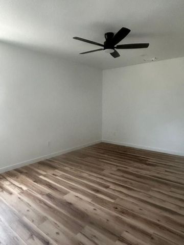 106 E Miller Street, Whitewright, TX 75491