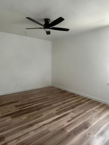 106 E Miller Street, Whitewright, TX 75491