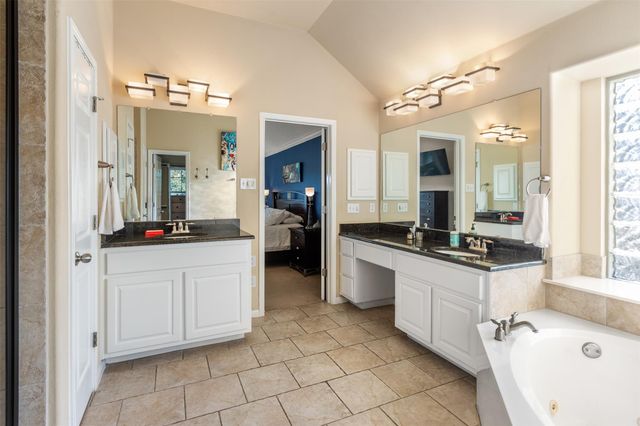 11508 Via Grande DR, Austin, TX 78739