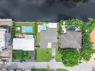 2933 NE 1st Avenue, Wilton Manors, FL 33334