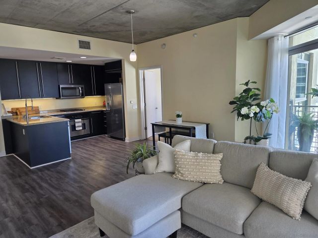 801 Ash St 203, San Diego, CA 92101