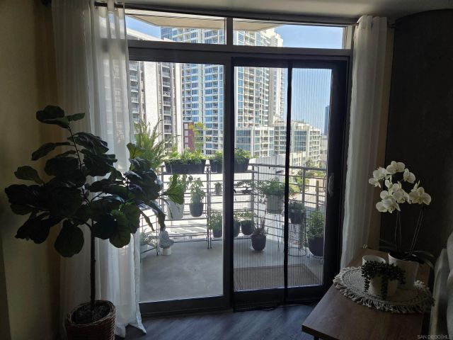 801 Ash St 203, San Diego, CA 92101