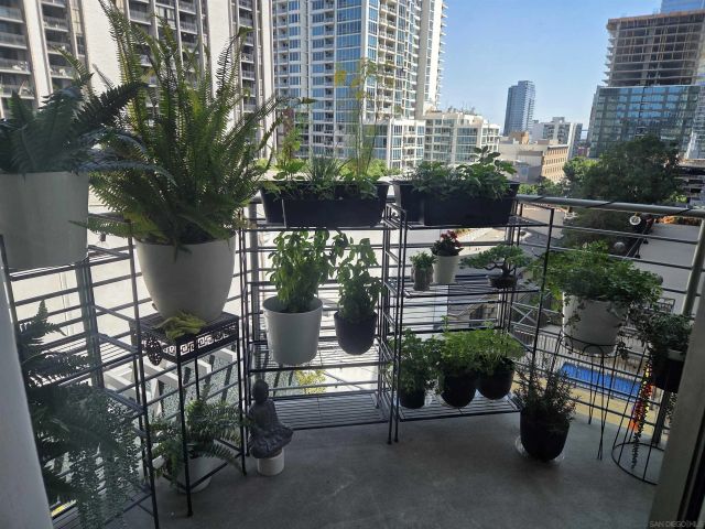 801 Ash St 203, San Diego, CA 92101