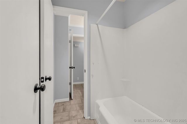 1919 10th Avenue NW, Ardmore, OK 73401