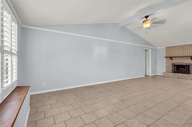 1919 10th Avenue NW, Ardmore, OK 73401