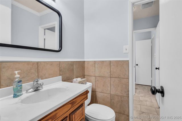 1919 10th Avenue NW, Ardmore, OK 73401