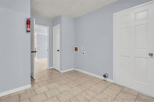 1919 10th Avenue NW, Ardmore, OK 73401